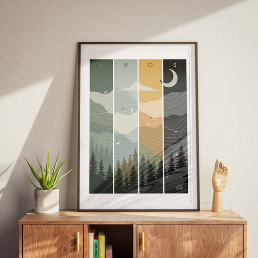 Affiche illustrée Sortie Longue encadrée et posée sur un meuble en bois, représentation de la progression en montagne avec forêts, relief et variations de lumière.