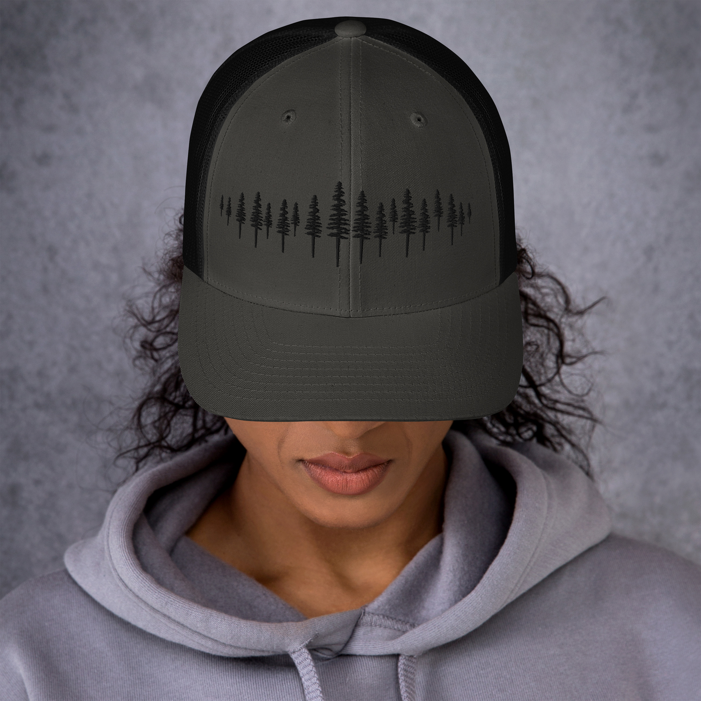 Accessoire nature – Casquette Charcoal Black brodée pour aventure outdoor.