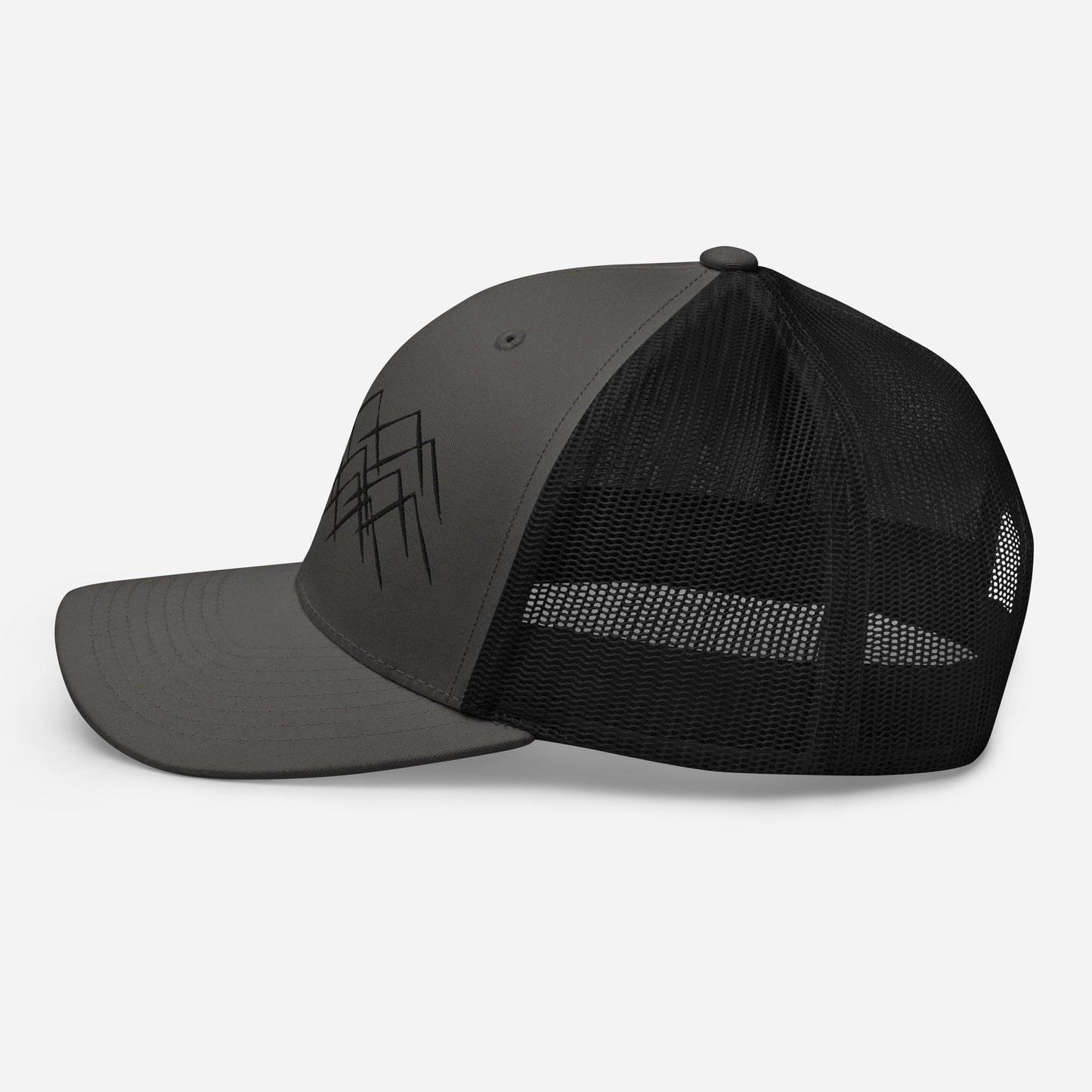Casquette Charcoal Black pour traileurs – Broderie Montagnes minimalistes.