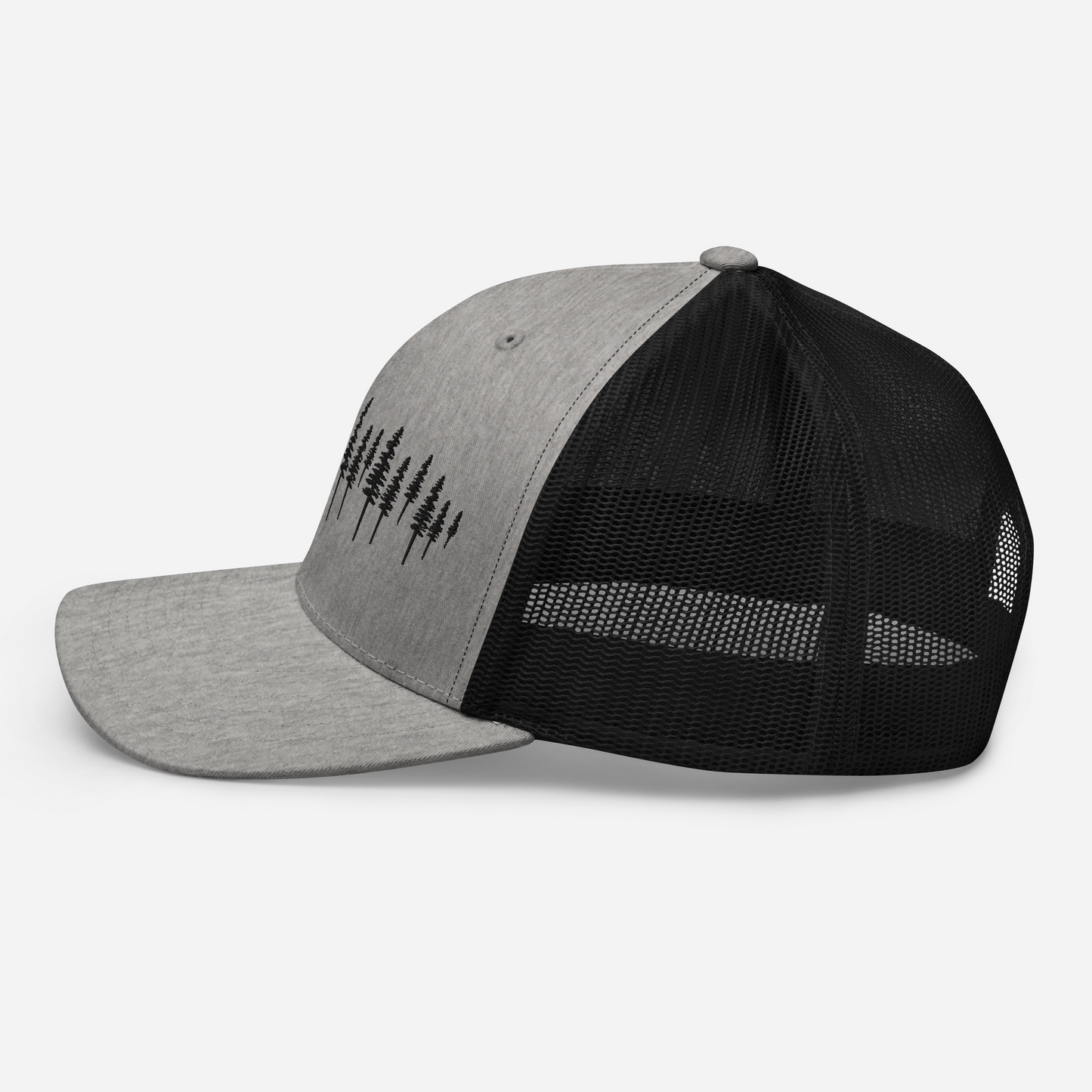 Casquette Trucker Heather/Black pour marche en montagne avec broderie sapins.