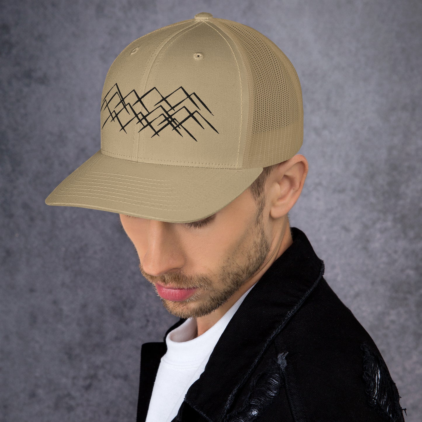 Casquette kaki brodée pour activités outdoor – Design Montagnes.