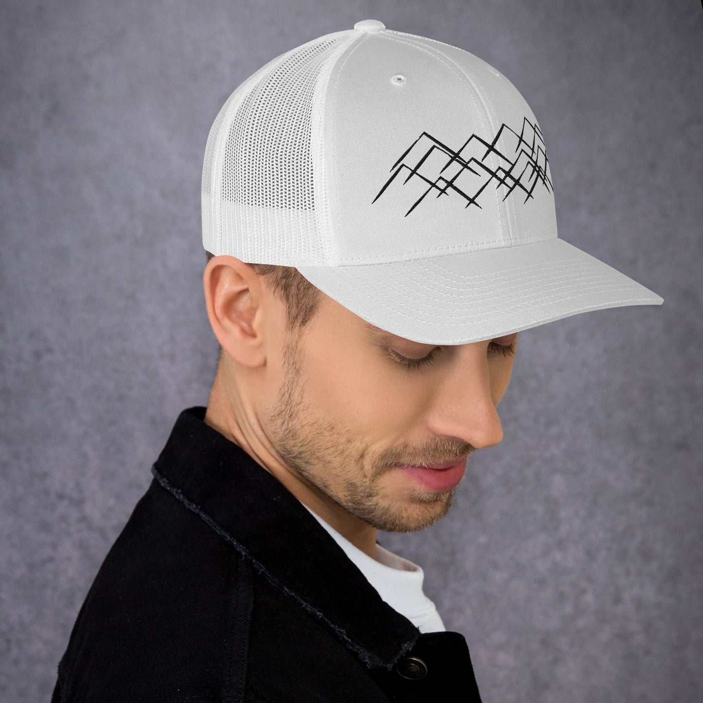 Casquette blanche avec motif montagne – Idée cadeau pour randonneur.