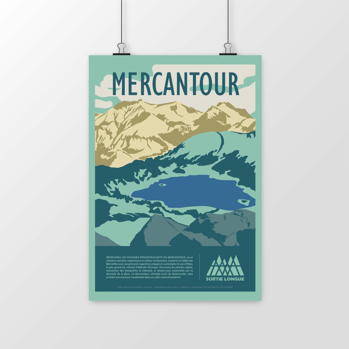 Poster Mercantour « lac d’Allos » Sortie Longue présenté sur fond blanc ; illustration montagne et lac d’altitude, affiche à encadrer pour déco nature, cadeau pour amateur de parcs nationaux.