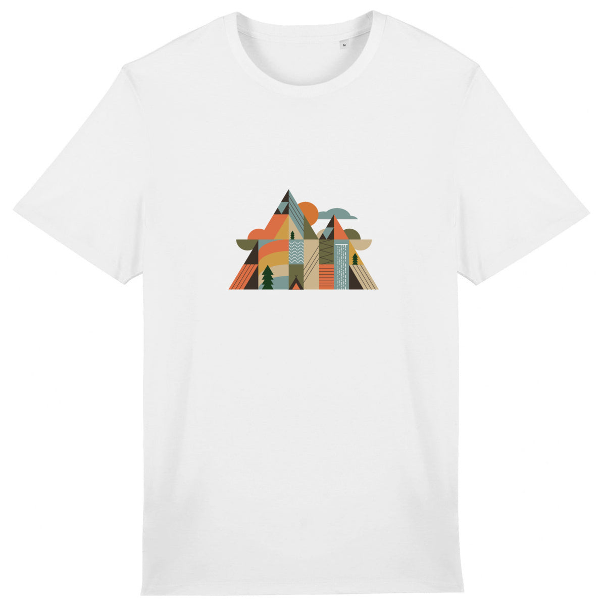 T-shirt coton bio Sortie Longue couleur blanc, vue produit, design Montagnes Géométriques avec montagne, soleil et éléments naturels stylisés.