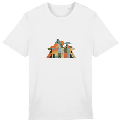 T-shirt coton bio Sortie Longue couleur blanc, vue produit, design Montagnes Géométriques avec montagne, soleil et éléments naturels stylisés.