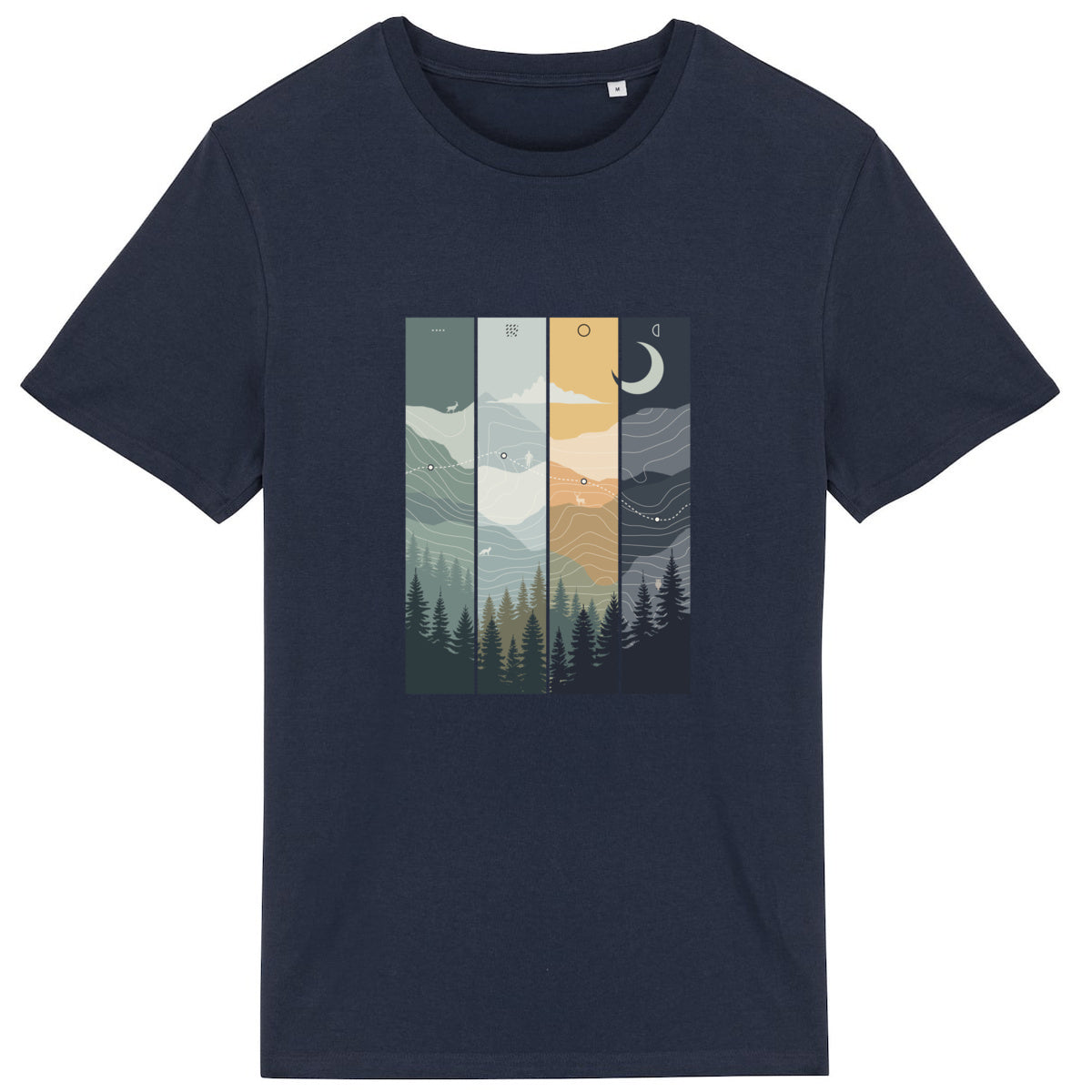 T-shirt unisexe Sortie Longue présenté à plat, illustration centrale évoquant la progression en montagne sous différentes conditions de terrain et de ciel.