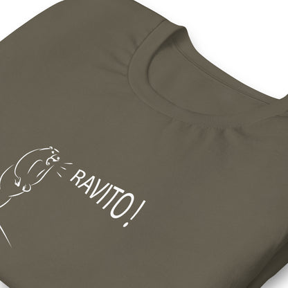 Gros plan sur t-shirt unisexe Sortie Longue kaki/terre, design Marmotte Ravito minimaliste et texte “RAVITO!”, mise au point sur l’impression, évocation ravitaillement trail et culture coureurs.