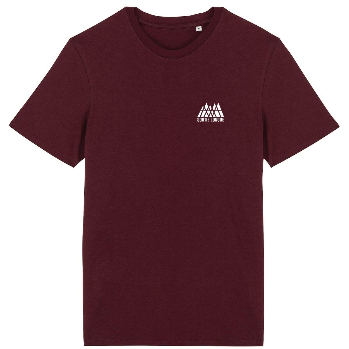 T-shirt unisexe Sortie Longue bordeaux, vue de face sur fond blanc, petit logo poitrine; carte topo Mont Blanc imprimée au dos, t-shirt unisexe pour déplacements et sorties montagne.